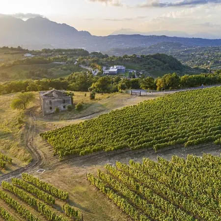 Borgo San Gregorio Sorbo Serpico